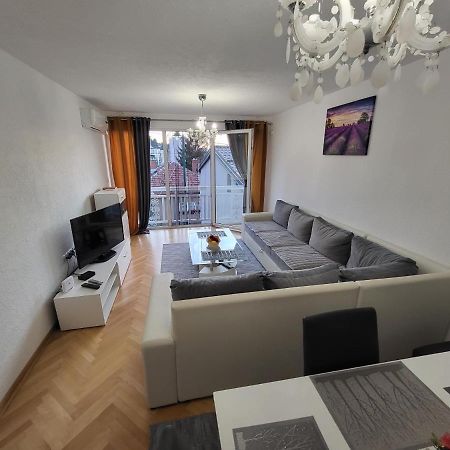 Appartement Deluxe Katana Dream House Old Town, With Parking Garage à Sarajevo Extérieur photo